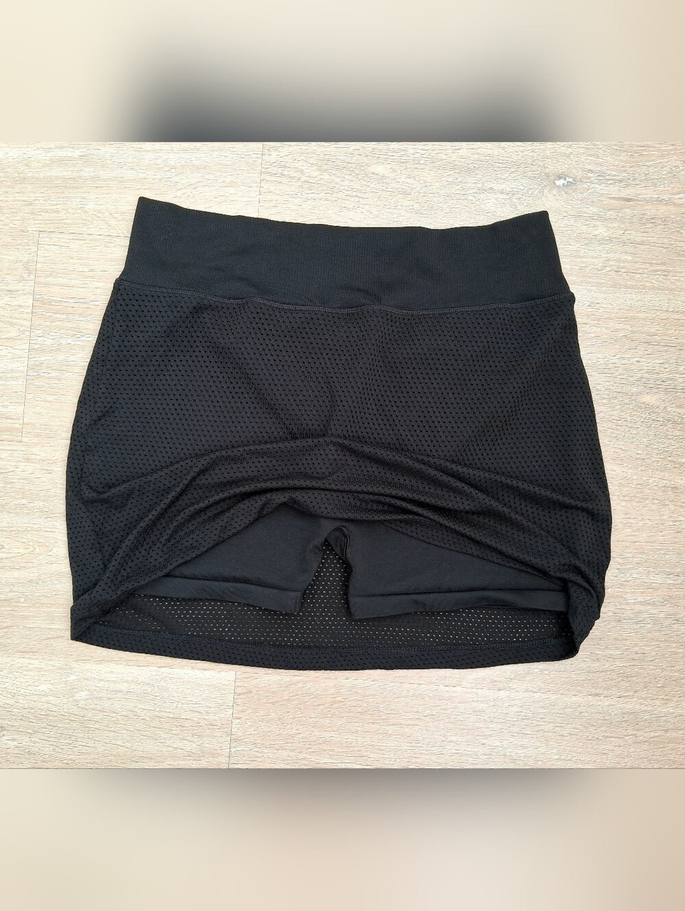 PINK Victoria's Secret Black Soft Seamless Skort - Picture 3 of 8